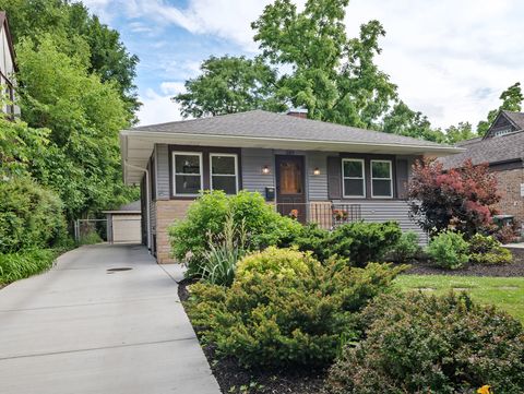 Photo of 389 Addison Road, Riverside, IL 60546 (MLS # 12664595)