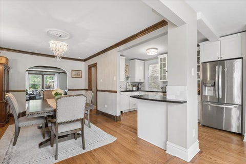Tiny photo for 1162 S Ridgeland Avenue, Oak Park, IL 60304 (MLS # 12727510)