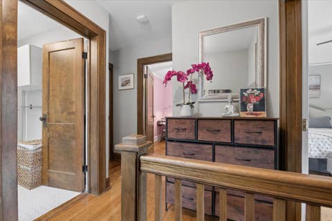 Tiny photo for 1162 S Ridgeland Avenue, Oak Park, IL 60304 (MLS # 12727510)