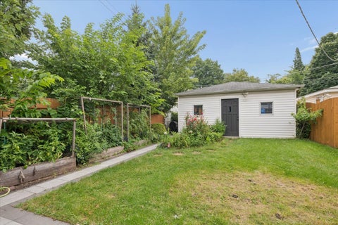 Tiny photo for 1162 S Ridgeland Avenue, Oak Park, IL 60304 (MLS # 12727510)
