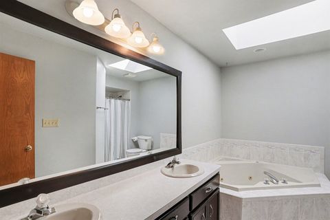 Tiny photo for 2170 Arthurs Pass, New Lenox, IL 60451 (MLS # 12514009)