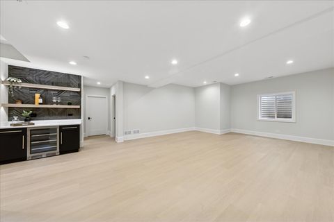 Tiny photo for 334 S Ashland Avenue, La Grange, IL 60525 (MLS # 12500245)