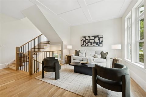 Tiny photo for 334 S Ashland Avenue, La Grange, IL 60525 (MLS # 12500245)