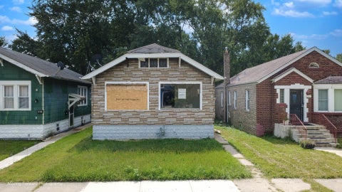Photo of 659 W 116th Place, Chicago, IL 60628 (MLS # 12746428)