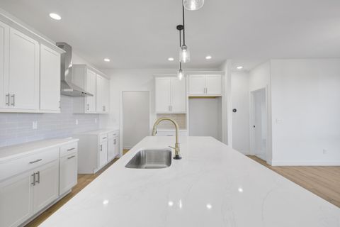 Tiny photo for 1412 Tinley Lane, Mahomet, IL 61853 (MLS # 12614895)