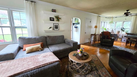 Tiny photo for 725 Magnolia Avenue, Mt Vernon, IL 62864 (MLS # 12702293)