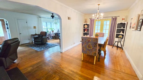 Tiny photo for 725 Magnolia Avenue, Mt Vernon, IL 62864 (MLS # 12702293)