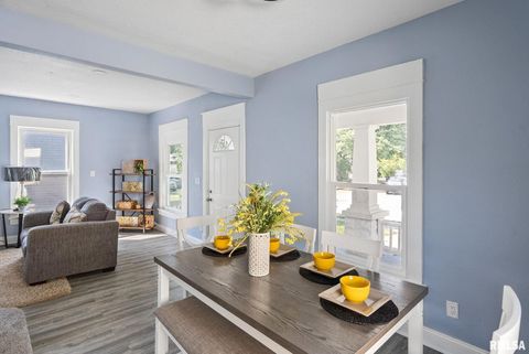 Tiny photo for 2410 18TH Avenue, Moline, IL 61265 (MLS # QC4269618)