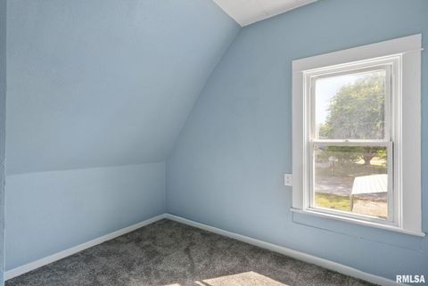 Tiny photo for 2410 18TH Avenue, Moline, IL 61265 (MLS # QC4269618)