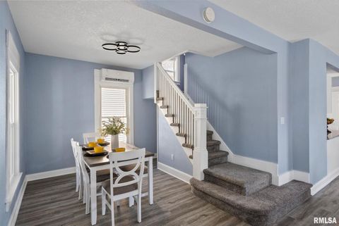 Tiny photo for 2410 18TH Avenue, Moline, IL 61265 (MLS # QC4269618)