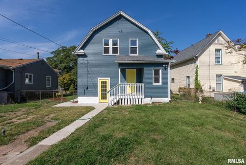 Tiny photo for 2410 18TH Avenue, Moline, IL 61265 (MLS # QC4269618)