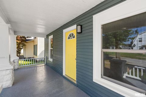 Tiny photo for 2410 18TH Avenue, Moline, IL 61265 (MLS # QC4269618)