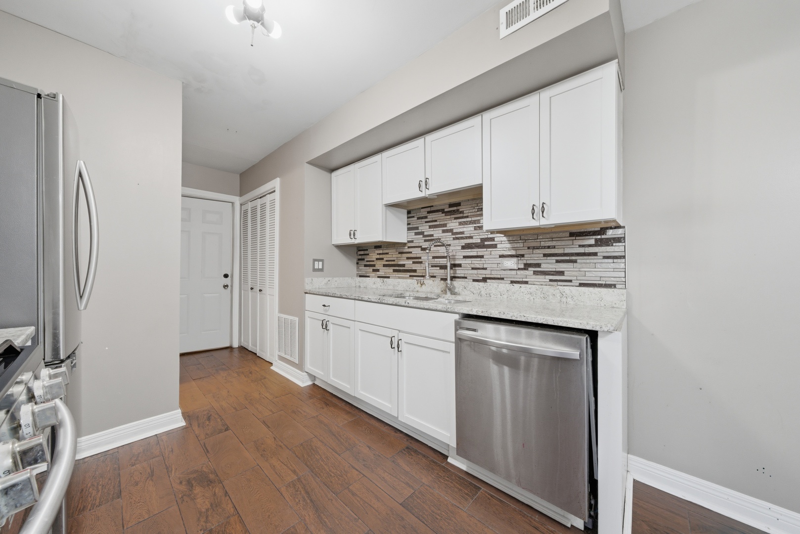 805 Wellington Avenue 805