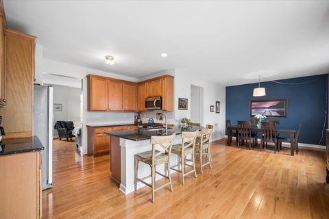 Tiny photo for 1158 Orangery Court, Carol Stream, IL 60188 (MLS # 12623562)