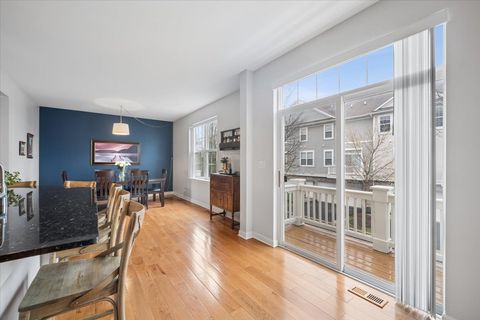 Tiny photo for 1158 Orangery Court, Carol Stream, IL 60188 (MLS # 12623562)