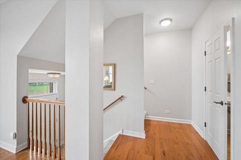 Tiny photo for 1158 Orangery Court, Carol Stream, IL 60188 (MLS # 12623562)