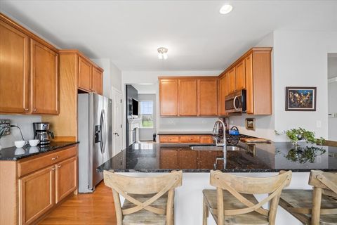 Tiny photo for 1158 Orangery Court, Carol Stream, IL 60188 (MLS # 12623562)