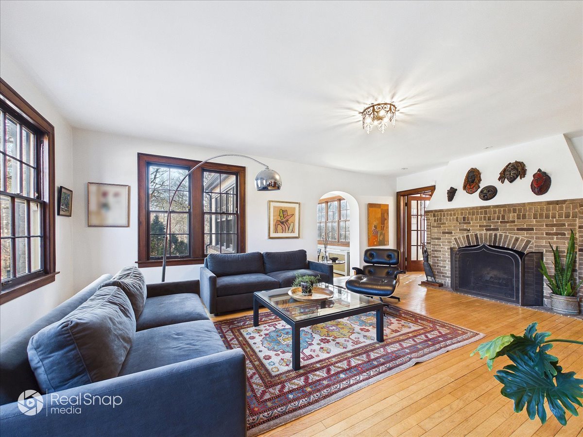 2640 St Johns Avenue