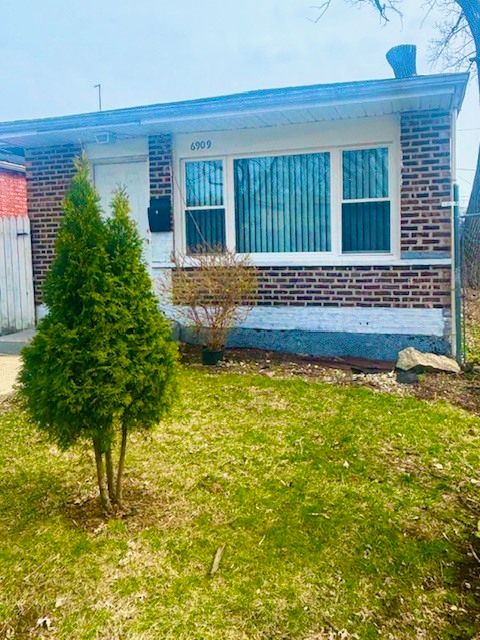 Tiny photo for 6909 S Ada Street, Chicago, IL 60636 (MLS # 12603783)