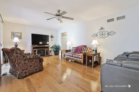 Tiny photo for 39832 N Crabapple Drive, Antioch, IL 60002 (MLS # 12474429)