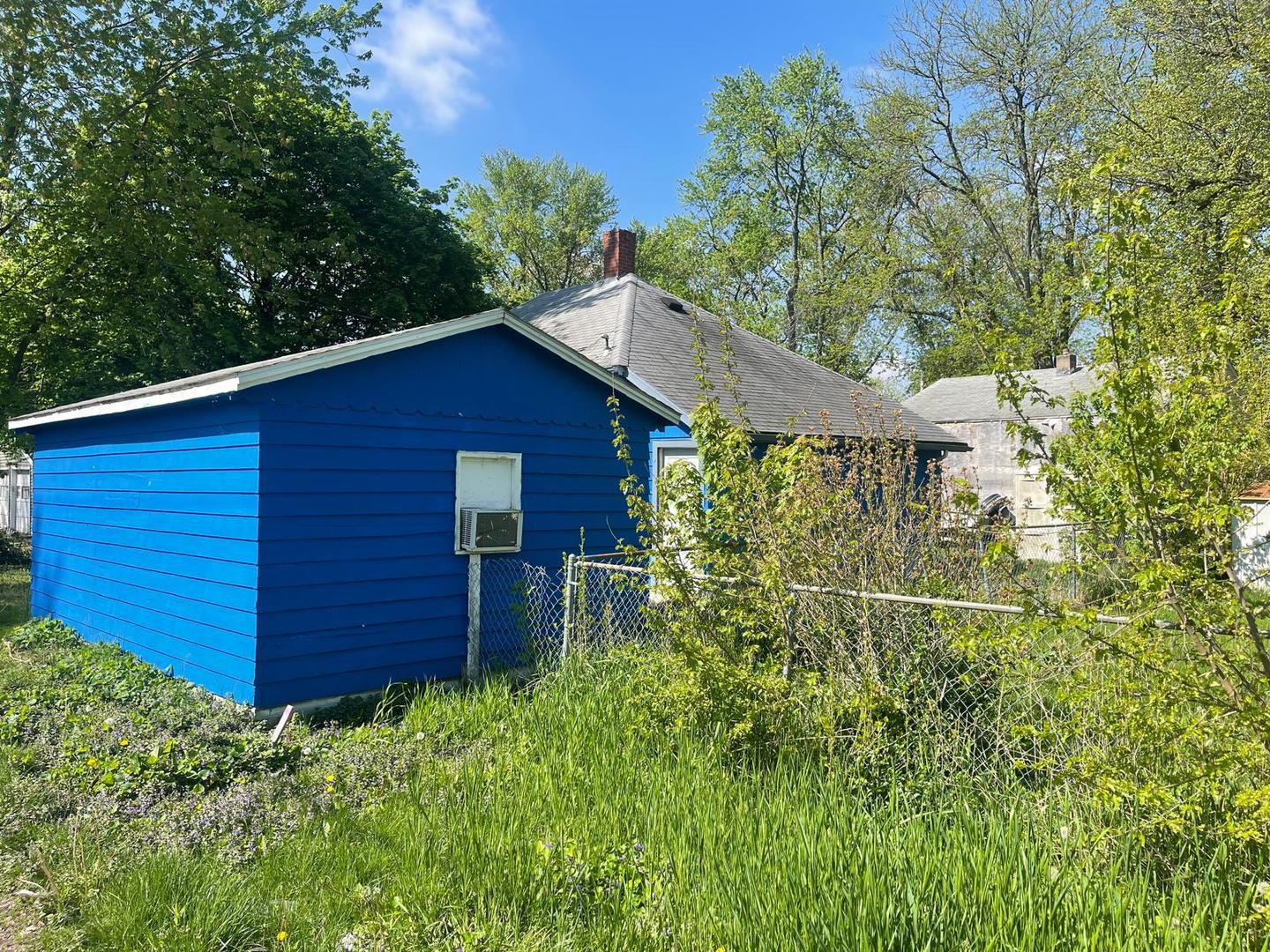 244 N 7th Avenue