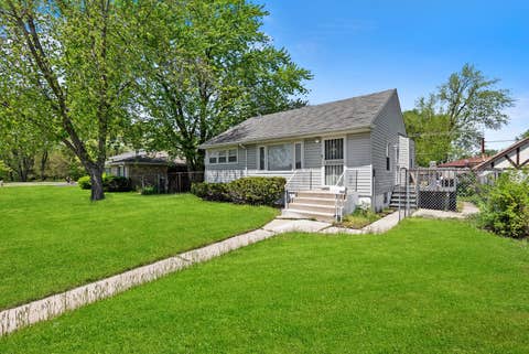 Tiny photo for 760 Sibley Boulevard, Calumet City, IL 60409 (MLS # 12697006)