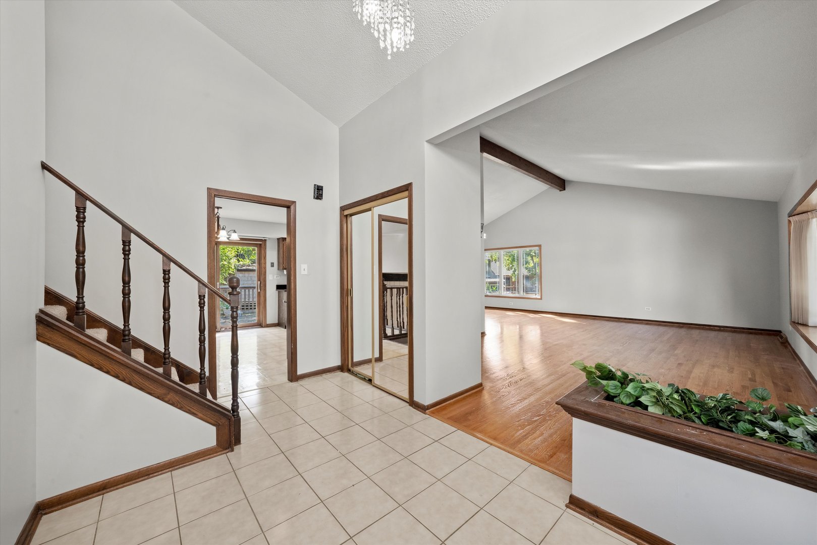 9047 W Oak Crest Court