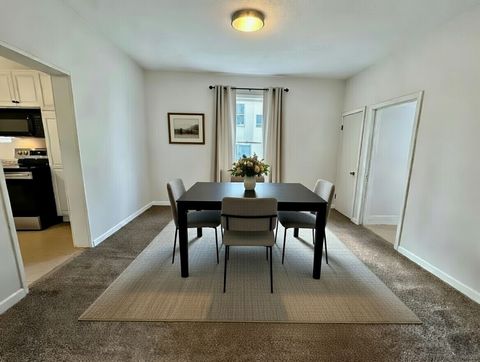 Tiny photo for 304 S Prairie Street, Bloomington, IL 61701 (MLS # 12489582)