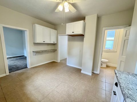 Tiny photo for 304 S Prairie Street, Bloomington, IL 61701 (MLS # 12489582)