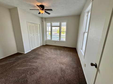 Tiny photo for 304 S Prairie Street, Bloomington, IL 61701 (MLS # 12489582)