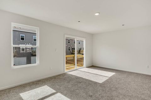 Tiny photo for 433 Lakeshore Court, St. Charles, IL 60174 (MLS # 12531933)