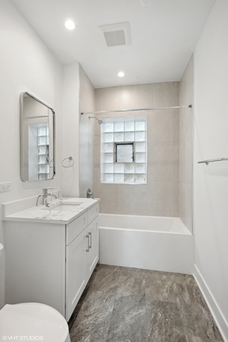 2229 W Augusta Boulevard