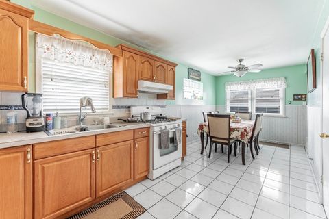 Tiny photo for 3640 Hawthorne Street, Franklin Park, IL 60131 (MLS # 12569903)