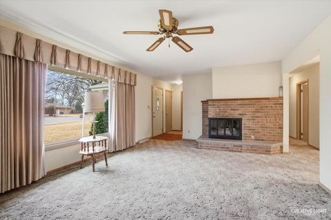 Tiny photo for 953 Sheffer Road, Aurora, IL 60505 (MLS # 12585293)