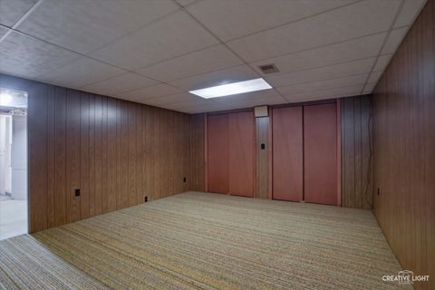 Tiny photo for 953 Sheffer Road, Aurora, IL 60505 (MLS # 12585293)