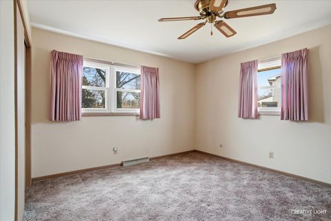 Tiny photo for 953 Sheffer Road, Aurora, IL 60505 (MLS # 12585293)