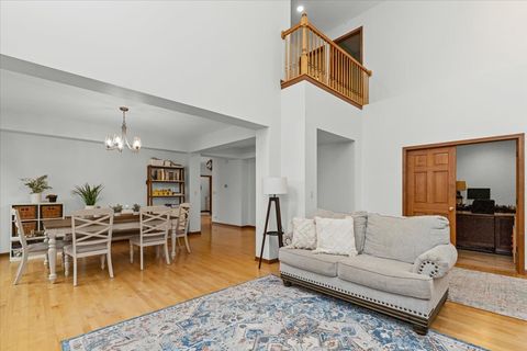 Tiny photo for 306 Lasalle Street, Vernon Hills, IL 60061 (MLS # 12557745)