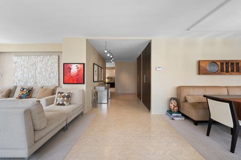 Tiny photo for 200 E Delaware Place #7D, Chicago, IL 60611 (MLS # 12723437)