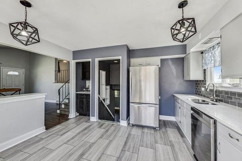 Tiny photo for 509 N Willow Road, Elmhurst, IL 60126 (MLS # 12780348)