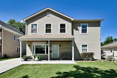 Tiny photo for 214 N William Street, Mount Prospect, IL 60056 (MLS # 12732805)