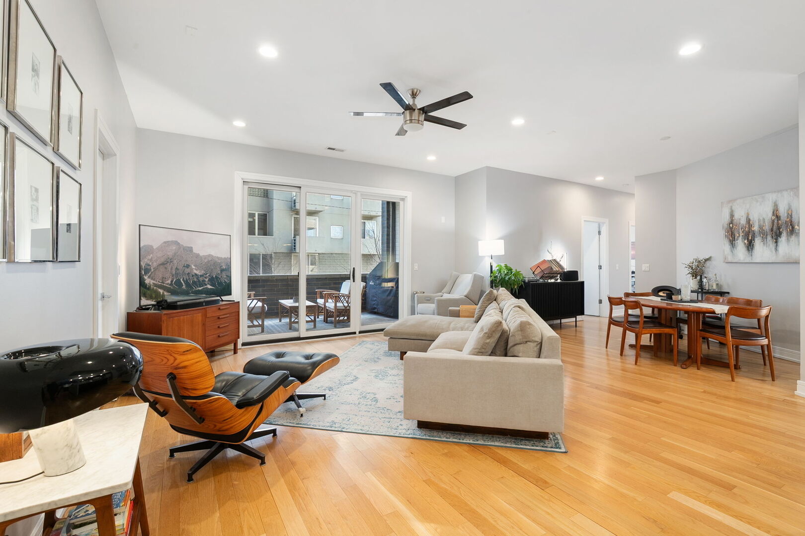 650 N Morgan Street 202