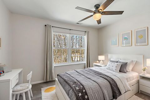 Tiny photo for 562 Gunnison Court, Gilberts, IL 60136 (MLS # 12550283)