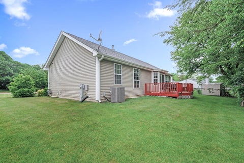 Tiny photo for 4548 Vista Drive, Island Lake, IL 60042 (MLS # 12677257)
