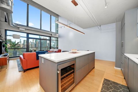 Tiny photo for 1530 S State Street #1004, Chicago, IL 60605 (MLS # 12490305)