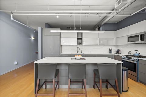 Tiny photo for 1530 S State Street #1004, Chicago, IL 60605 (MLS # 12490305)