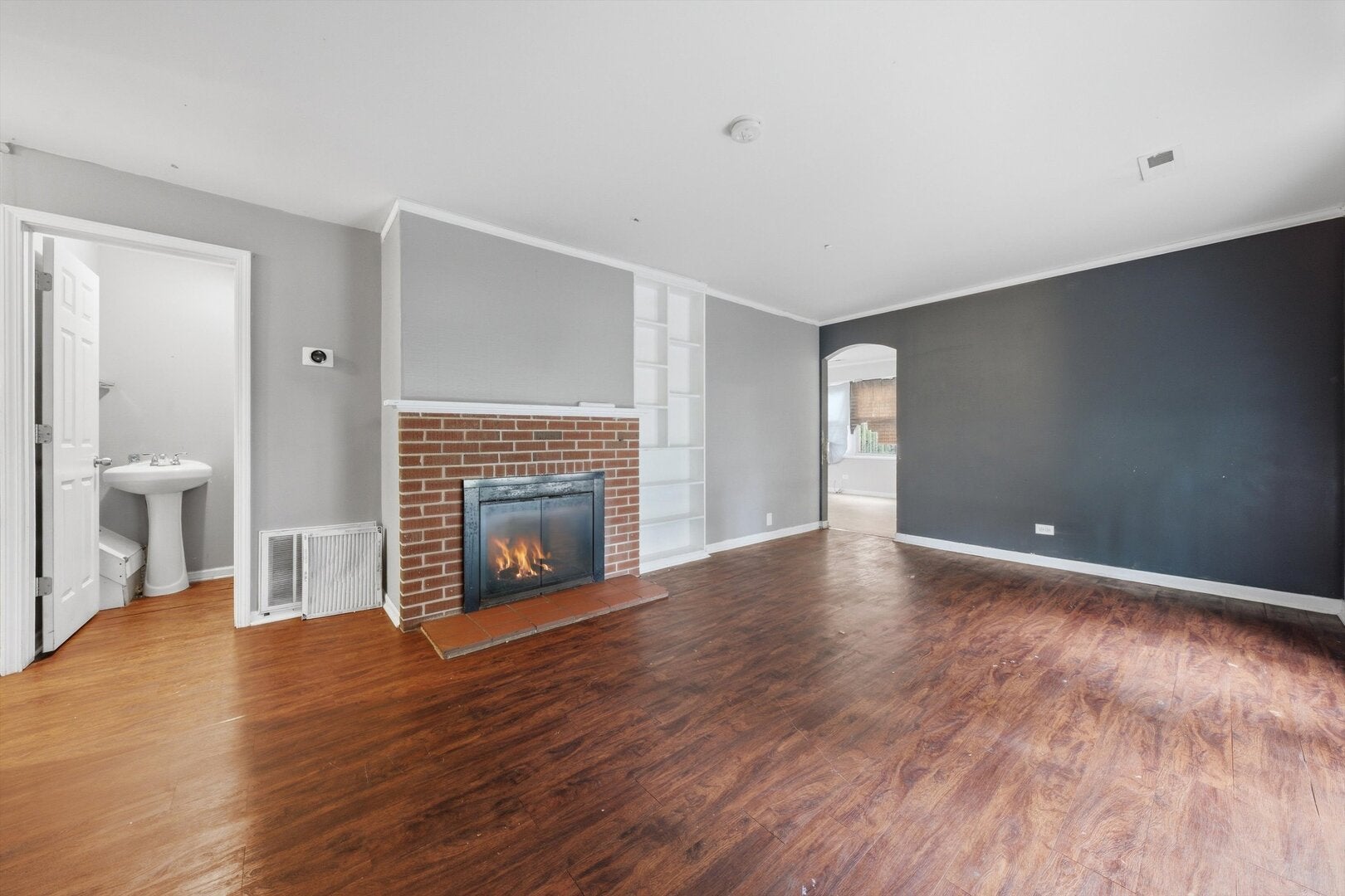 395 Oswego Street