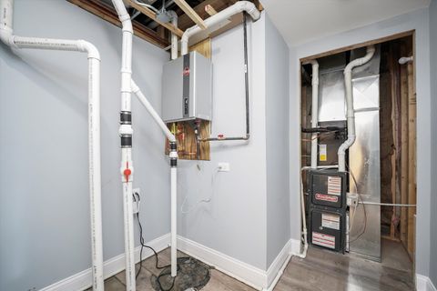 Tiny photo for 7959 S Essex Avenue, Chicago, IL 60617 (MLS # 12427822)