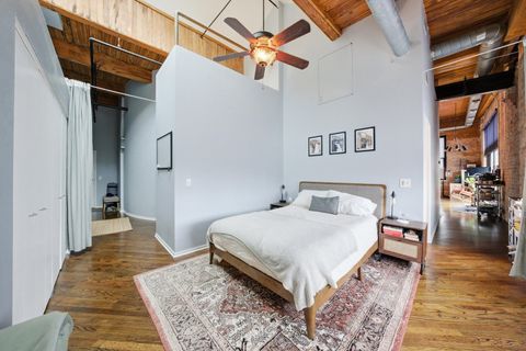 Tiny photo for 1601 S Indiana Avenue #402, Chicago, IL 60616 (MLS # 12624630)
