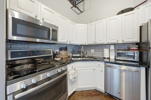 Tiny photo for 1601 S Indiana Avenue #402, Chicago, IL 60616 (MLS # 12624630)