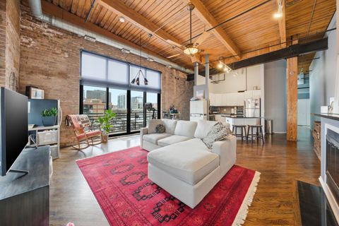Tiny photo for 1601 S Indiana Avenue #402, Chicago, IL 60616 (MLS # 12624630)
